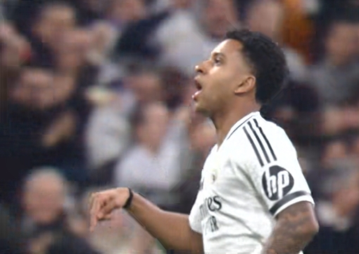 安静!罗德里戈进球后指着袖标的15冠&手指向下,最后指胸口队徽