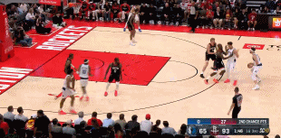 摧枯拉朽！伊森反击腾空暴起 在防守干扰下战斧暴扣打进加罚