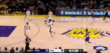 先声夺人！里夫斯手刀杜兰特&反击1打0轻松上篮 湖人7-0开局！