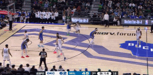 打嗨了！华莱士顺下直接抛传 哈滕左手空接砸扣&已砍16+10！