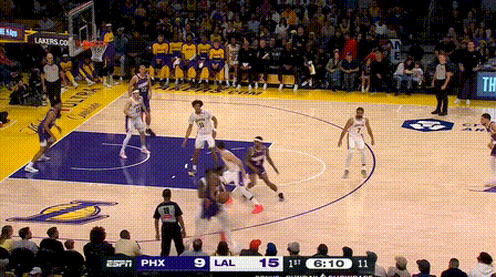 干净又高级的防守！芬尼-史密斯贴防杜兰特极限收脚避免后者受伤