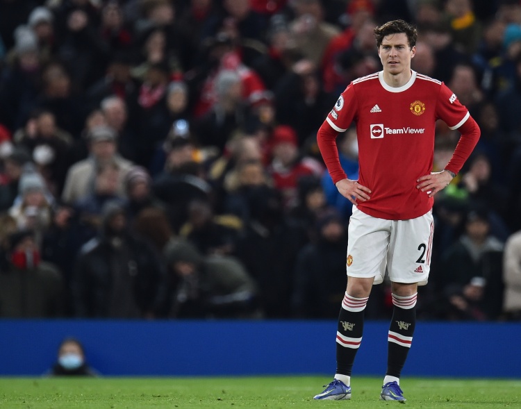 英媒:本菲卡、四支英超球队、三支意甲球队有意曼联中卫林德洛夫